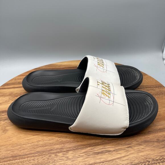 ☀️New without tags Vince slides size 12 display picture 2